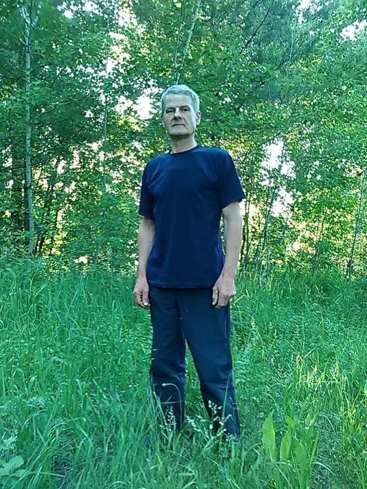  9688035  Sergei, 61 ,    