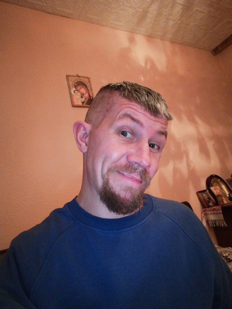  24032315  , 42 ,    