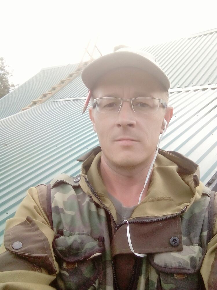  28880315  Dmitriy, 42 ,    