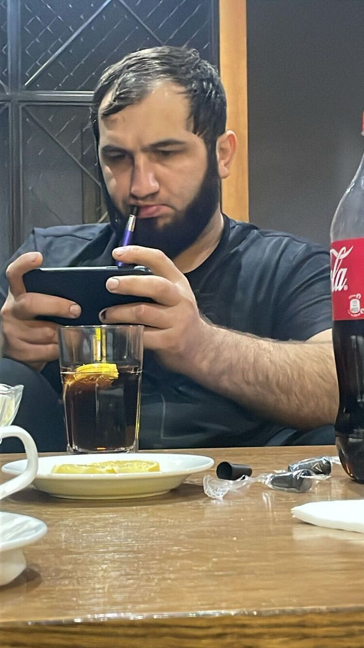 46539095   , 40 ,    