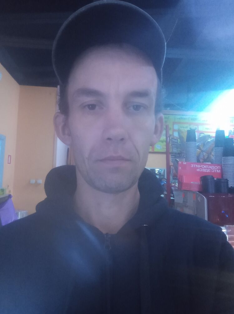  47305785  Sergey, 53 ,    