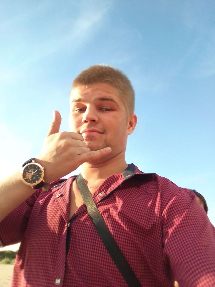  22594085  Andrey, 27 ,    