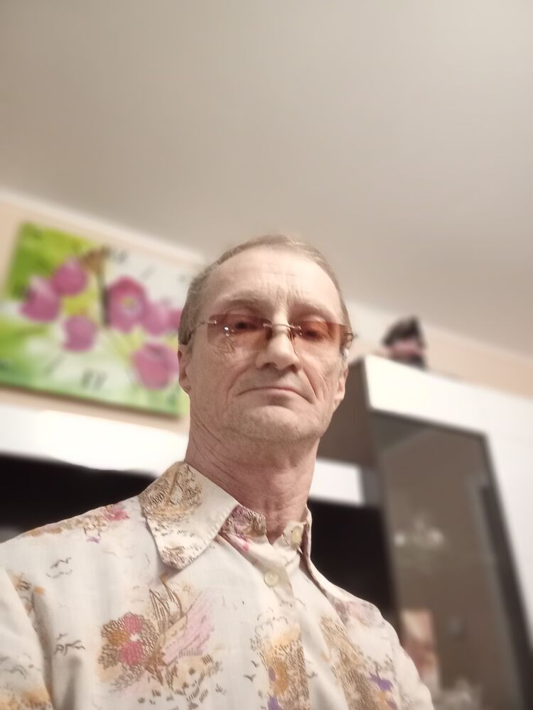  42533285  , 62 ,    