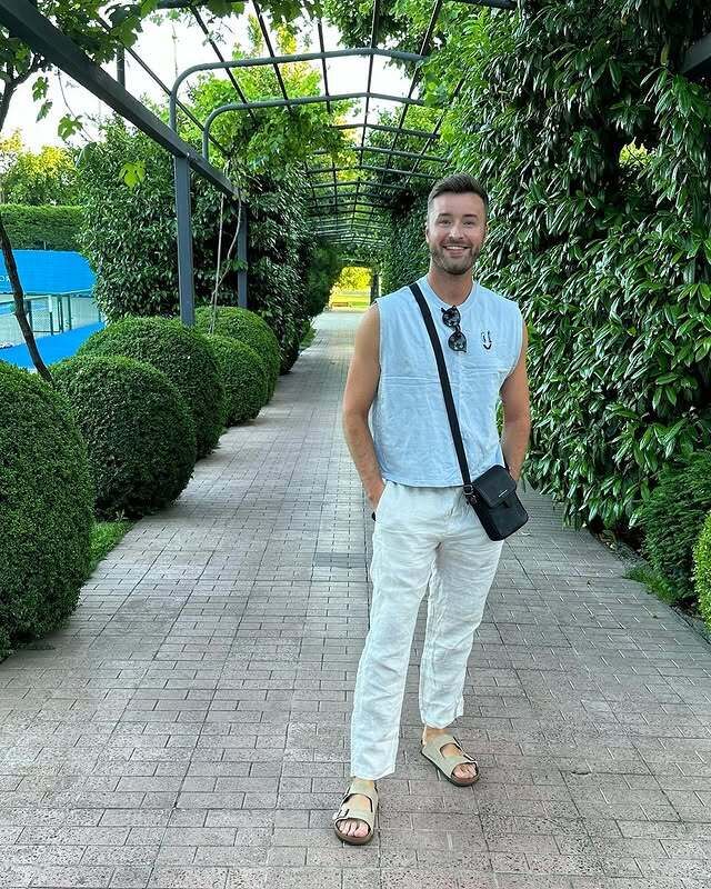  ,   , 35 ,   ,   