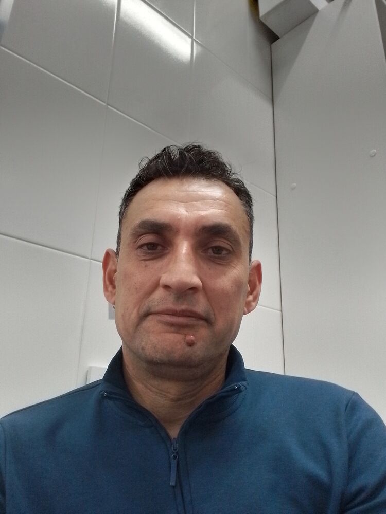  48755245  Ruziboev, 45 ,    -