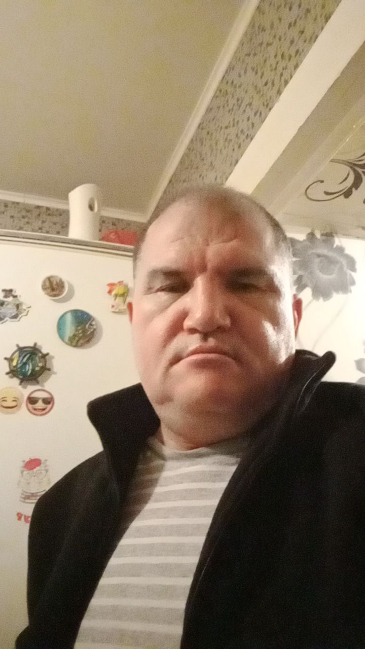  24664805  , 56 ,    