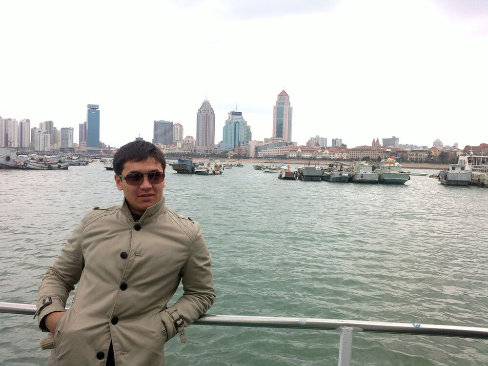  4188785  Damir, 40 ,    