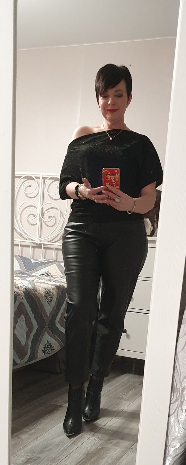  54663125  , 49 ,    -