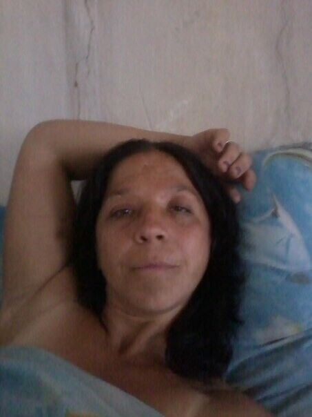  20713985  Vikusia, 40 ,    