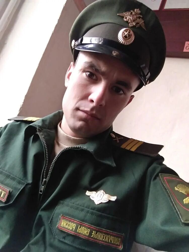  31066035  Vladimir, 26 ,    