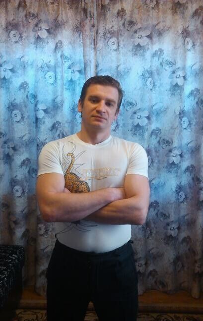  5203145  Sergej, 45 ,    