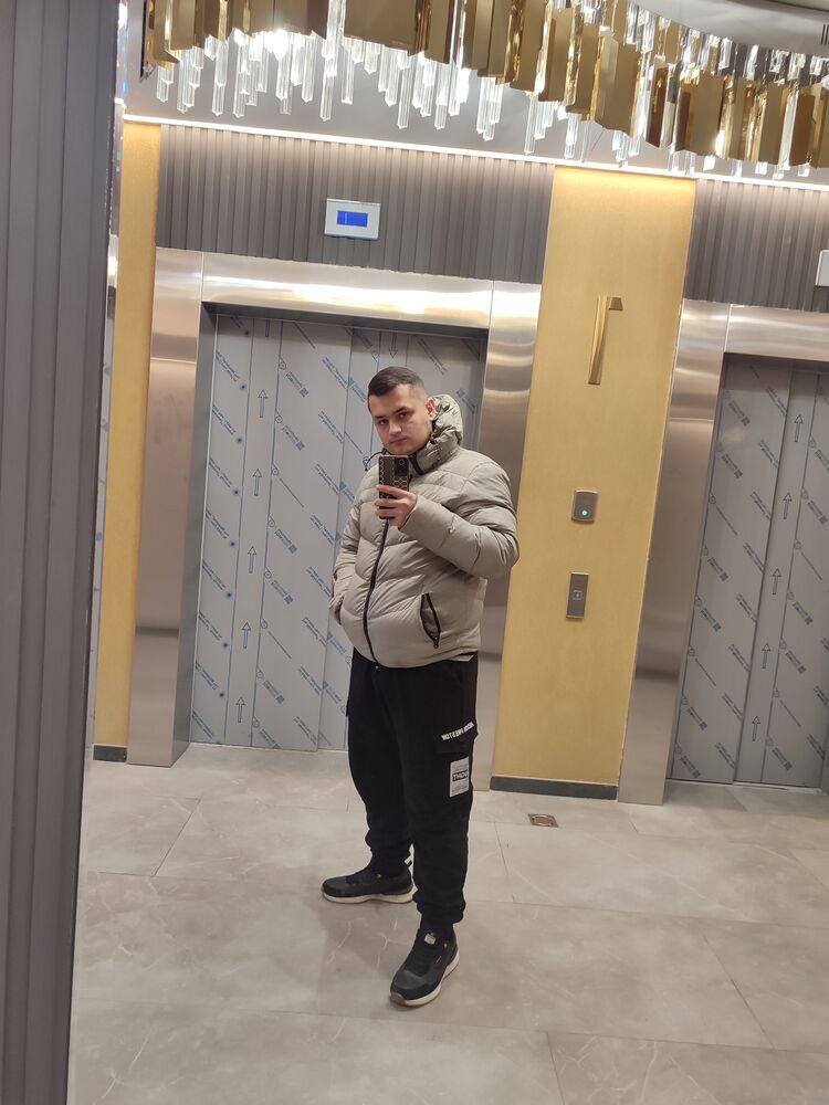  47598115  Amin, 35 ,    
