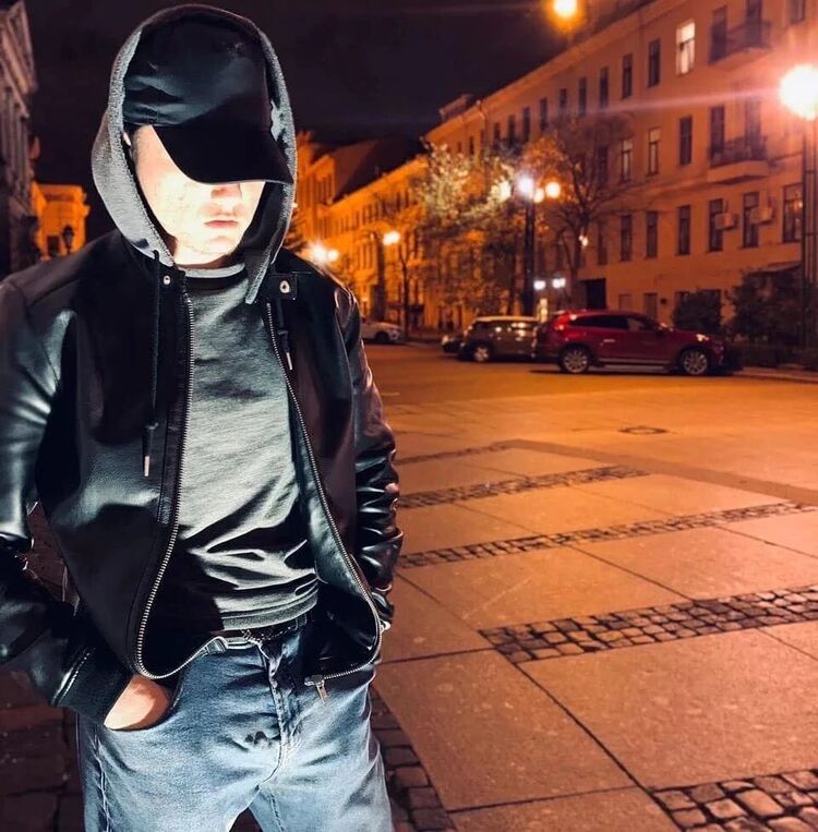  30784935  , 26 ,    -