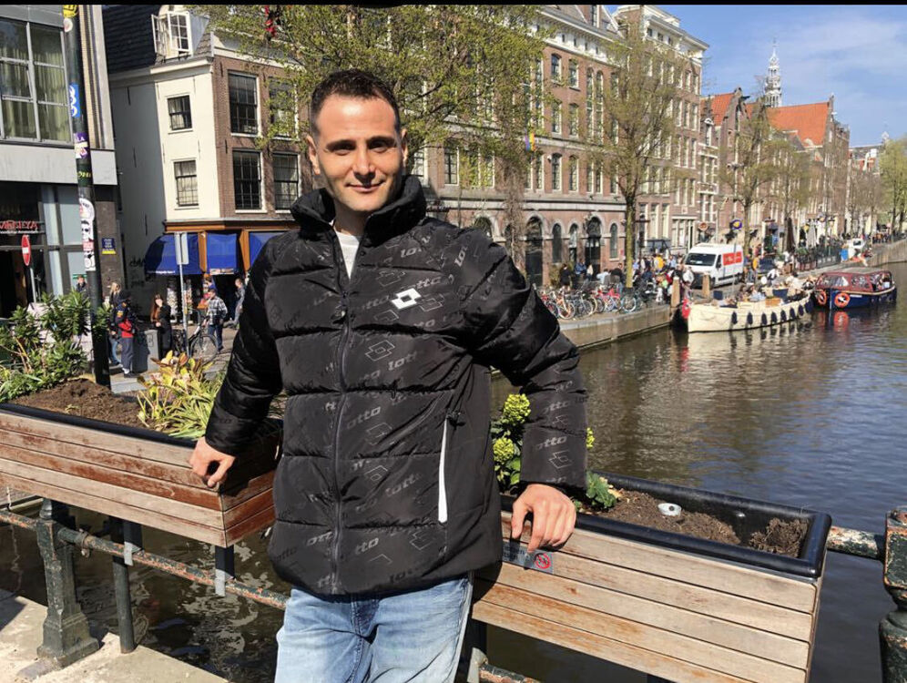  33953455  David, 38 ,    