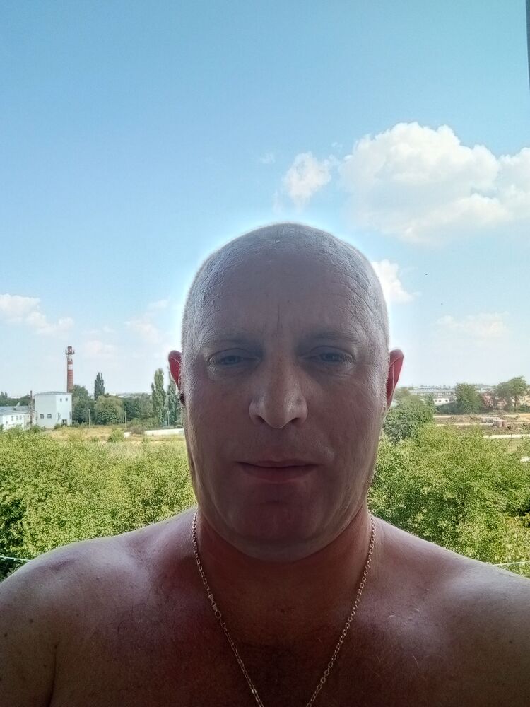  ,   Sasha, 42 ,   ,   
