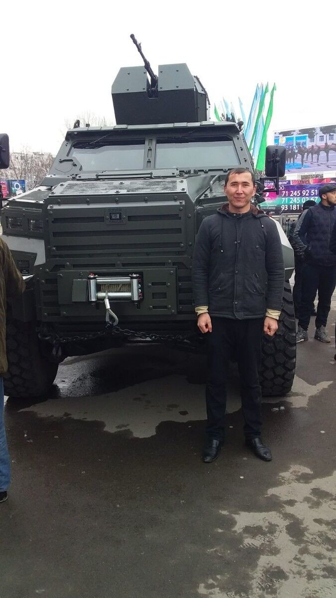  18840805  Uchqun, 33 ,    