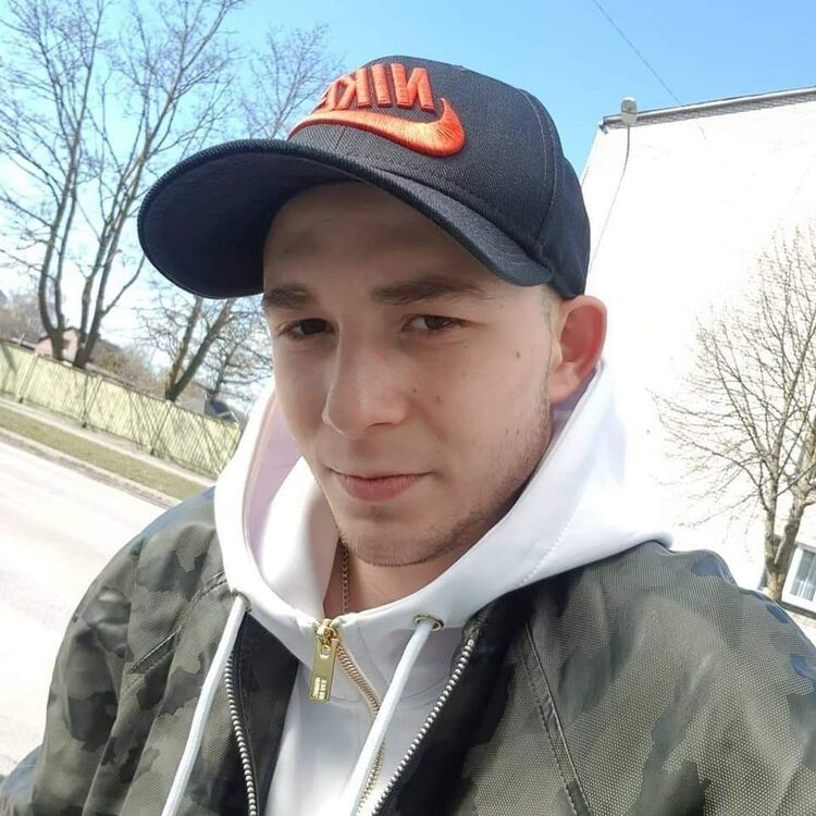  43526545  , 28 ,    