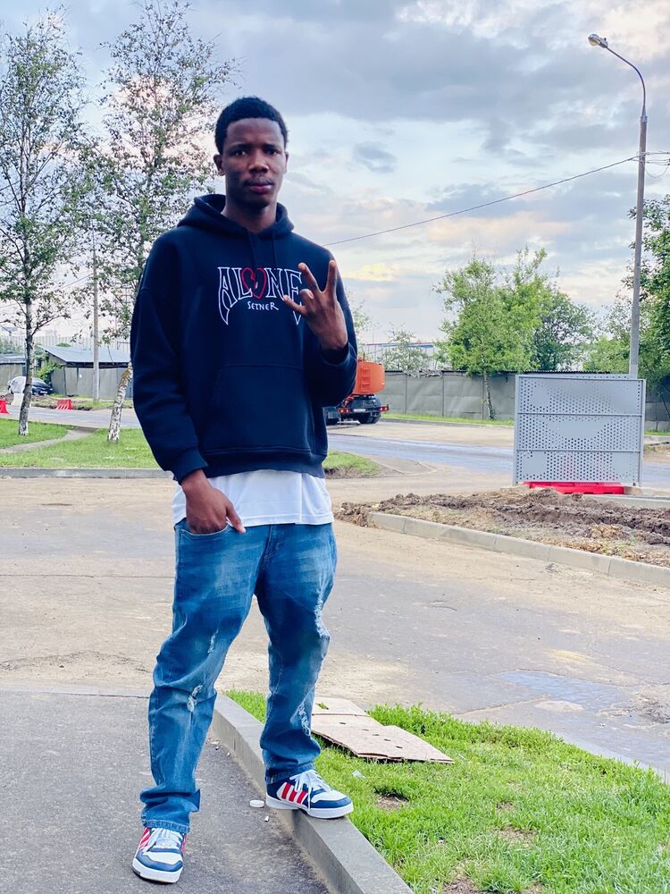  43801955  Lakata, 29 ,    