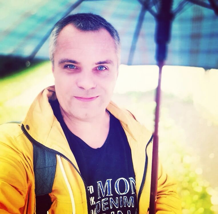  ,   Vadim, 48 ,   ,   