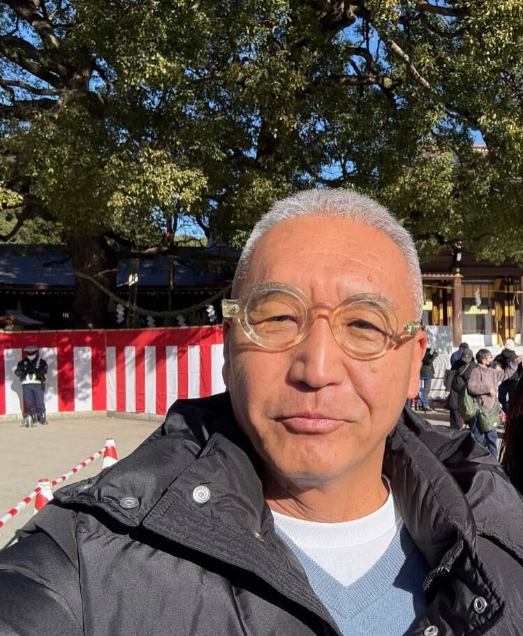  ,   Yong Qiang, 61 ,   c 