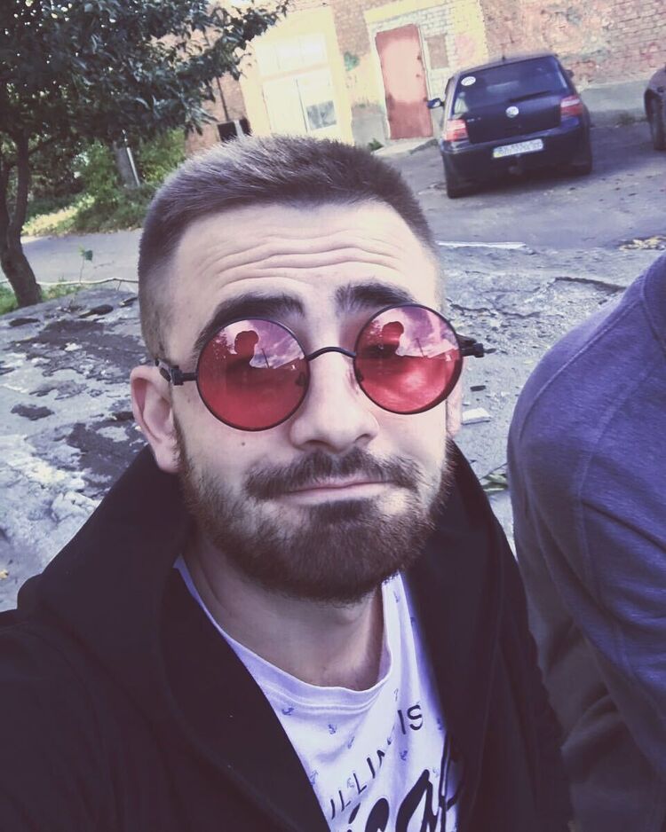  ,   Vlad, 25 ,   ,   