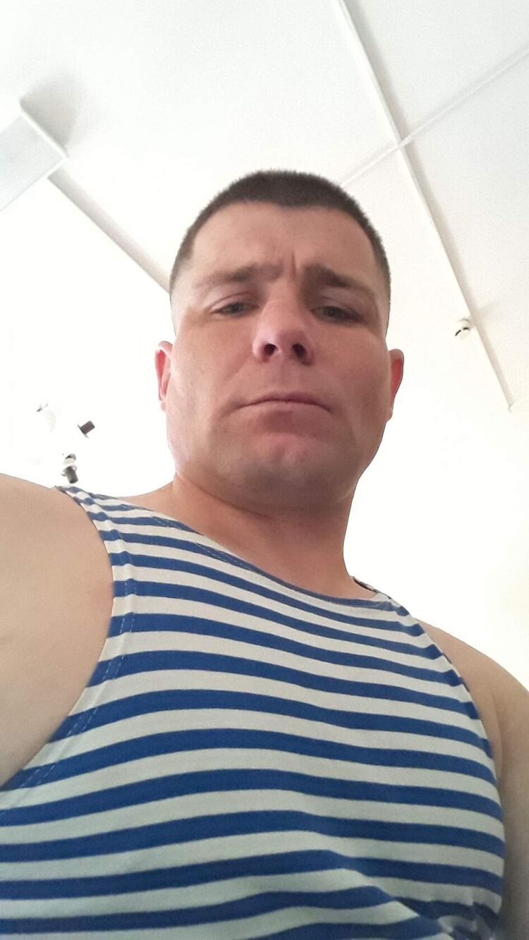  46878485  , 32 ,    