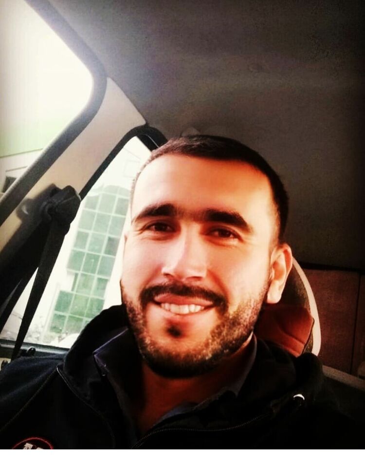  21440425  Sherik, 35 ,    