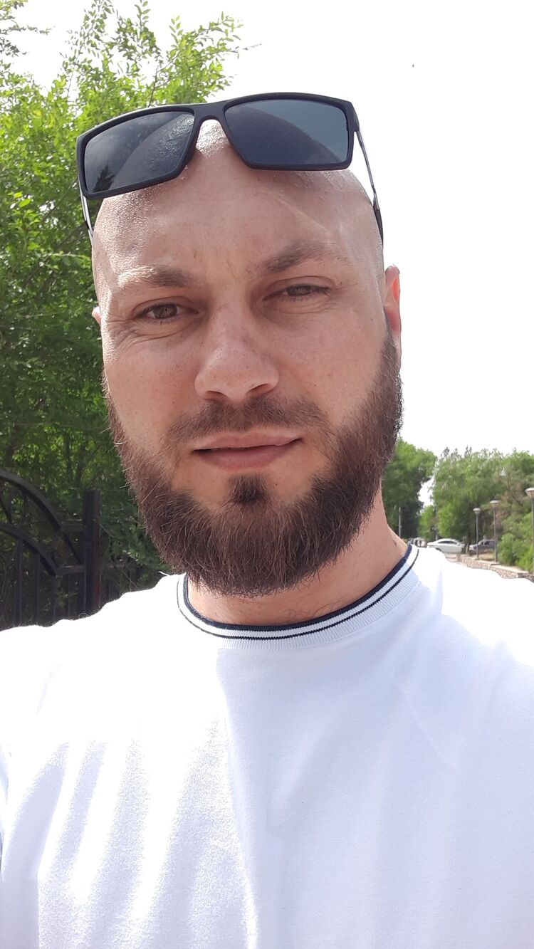  41333945  , 39 ,    