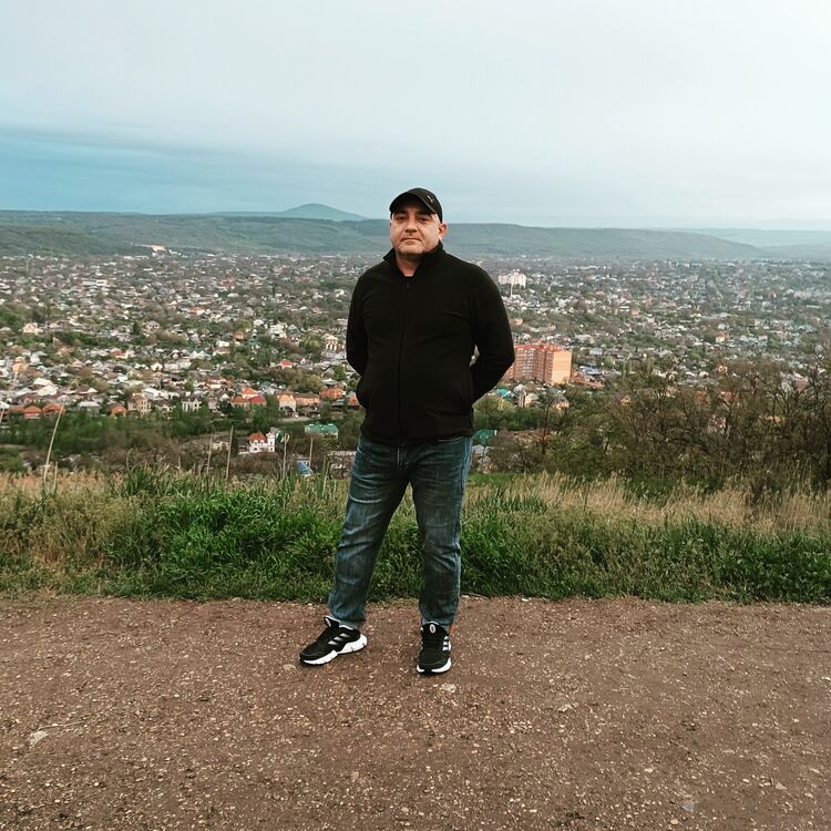  35280305  Karen, 40 ,    