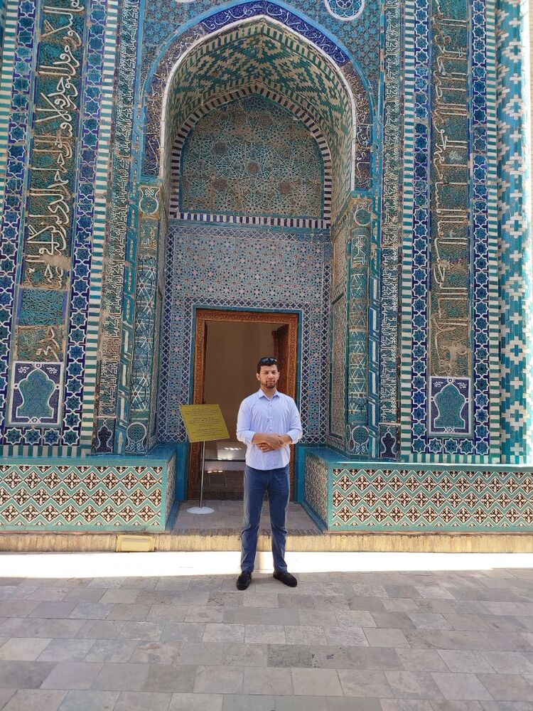  ,   Aziz, 25 ,   ,   