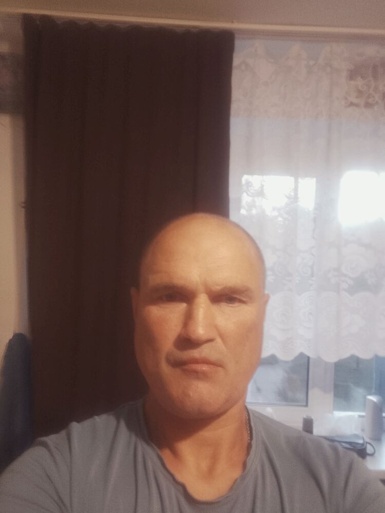  46703925  , 48 ,    