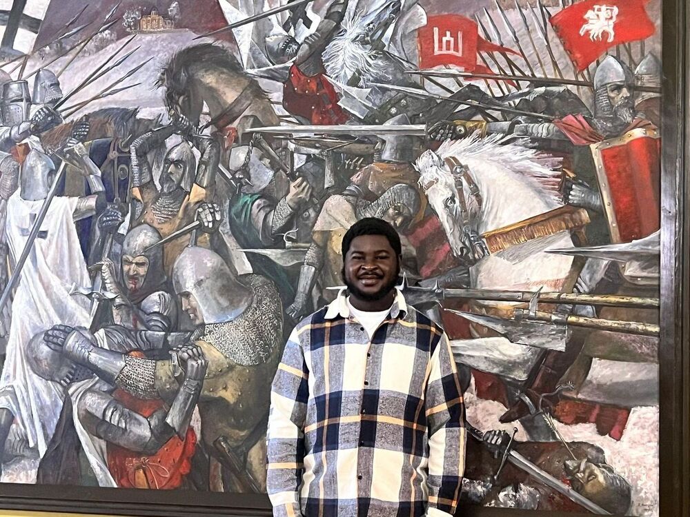  52662735  Melo, 27 ,    