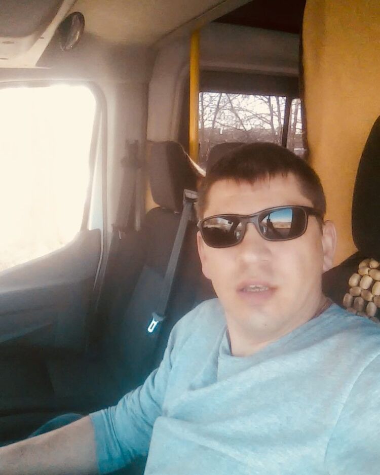  53151735  , 40 ,    