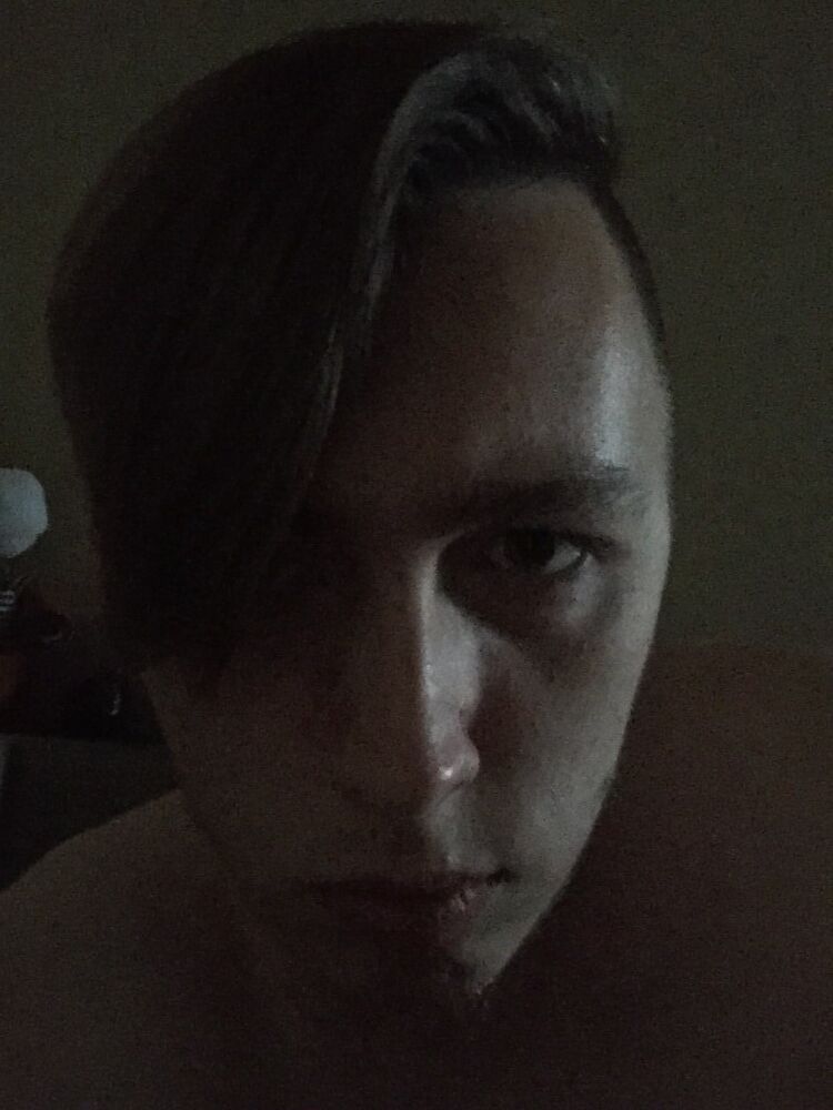  ,   Eddie, 32 ,     , c 