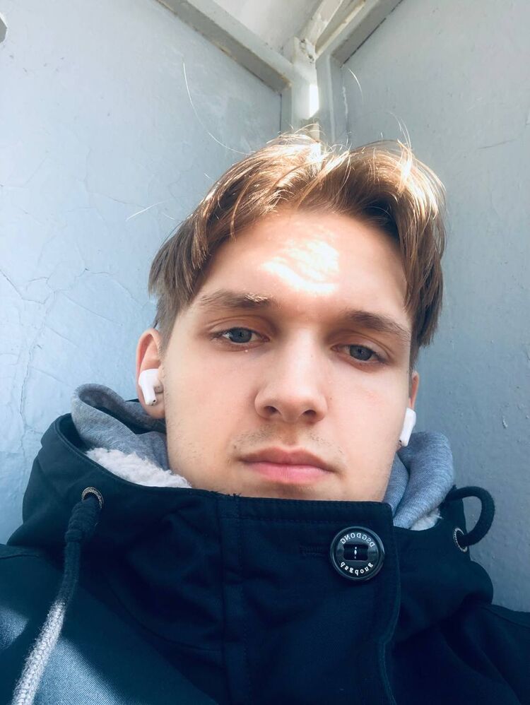 ���� 33853165 ����� ˸��, 22 ����, ���� ���������� � �����-����������