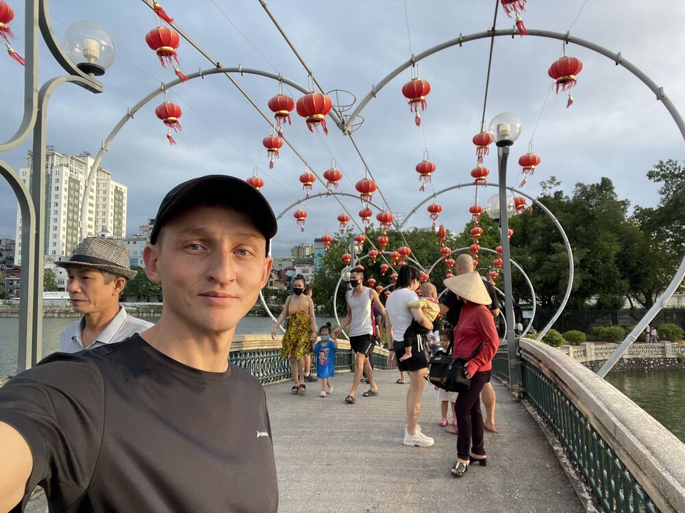  Hue,   Ruslan, 38 ,   ,   