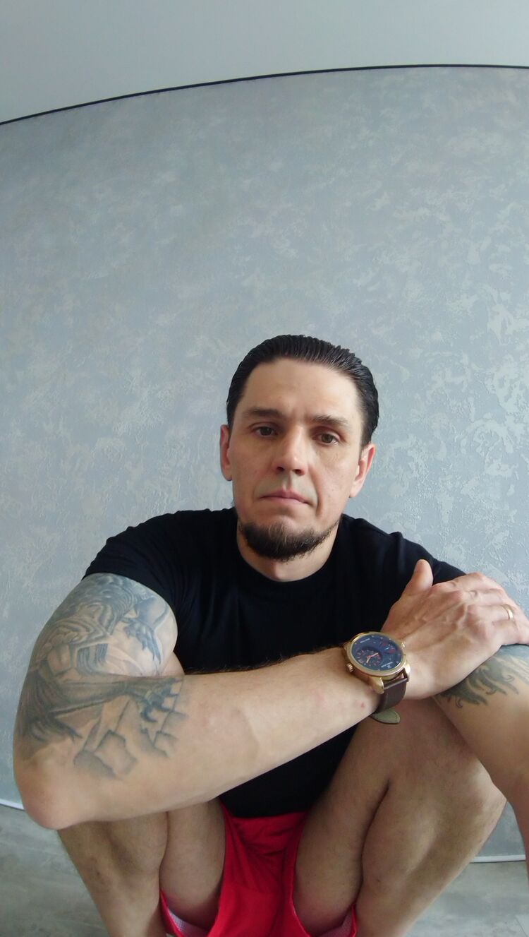  46751045  , 43 ,    