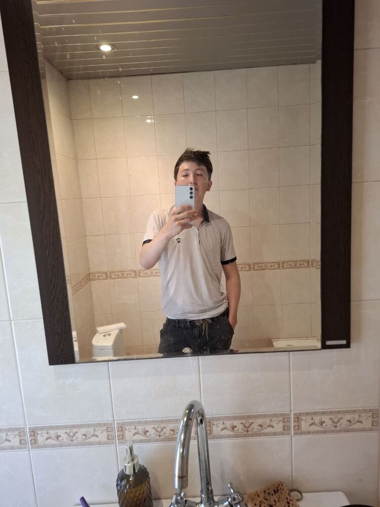  45090065  Ahat, 21 ,    