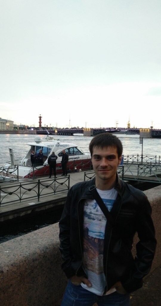  9685015  Alexandr, 33 ,    