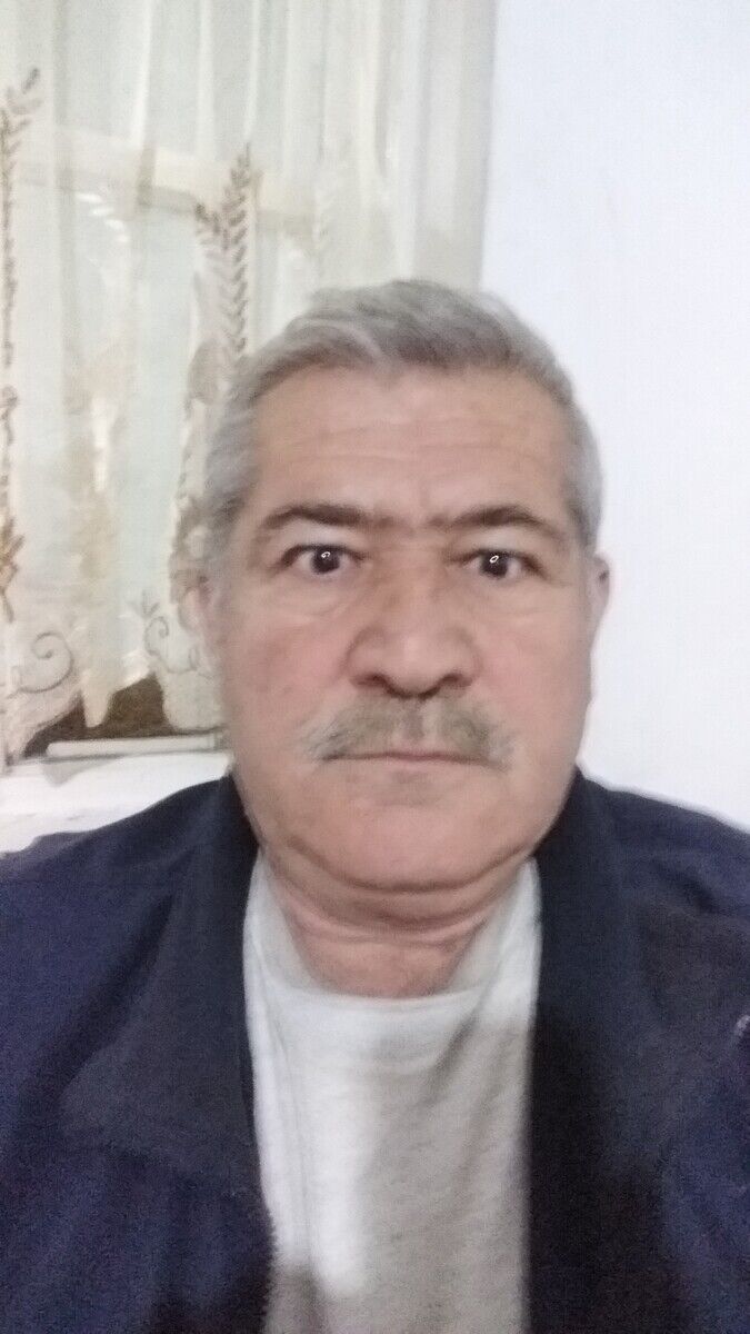  21829505  Amir, 51 ,    