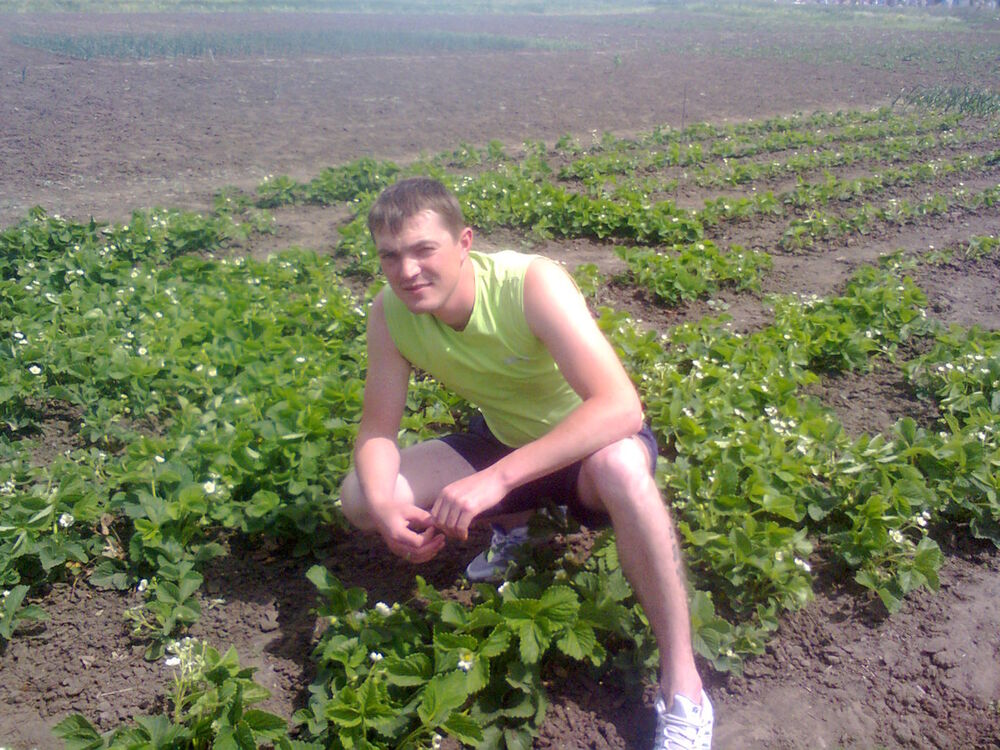  6051215  Vitaliy, 37 ,    