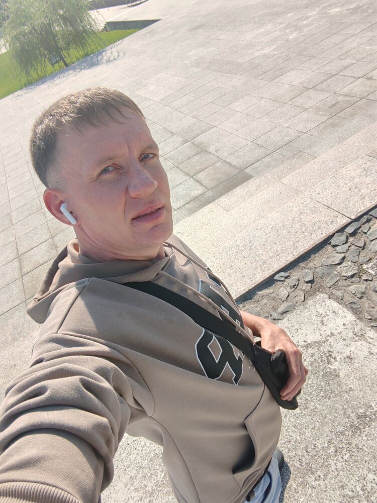  52805655  , 31 ,    