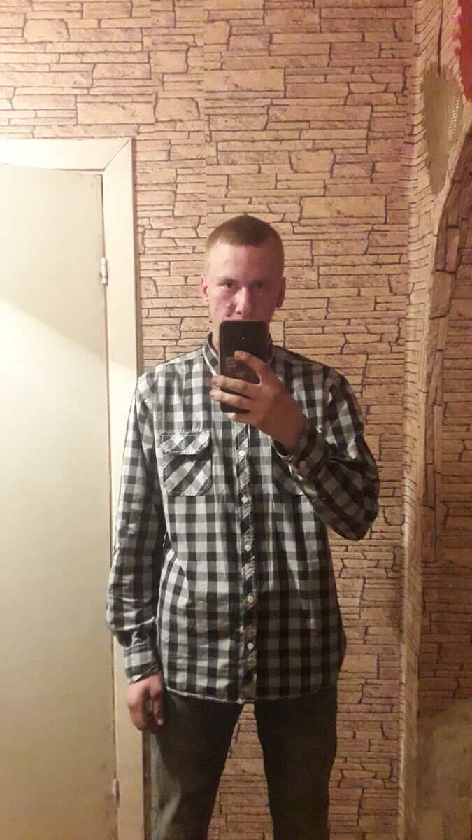  21749515  , 25 ,    