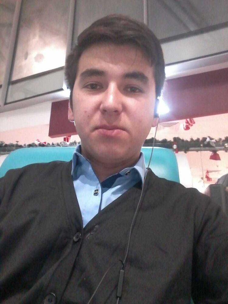  15425645  Oybek, 29 ,    