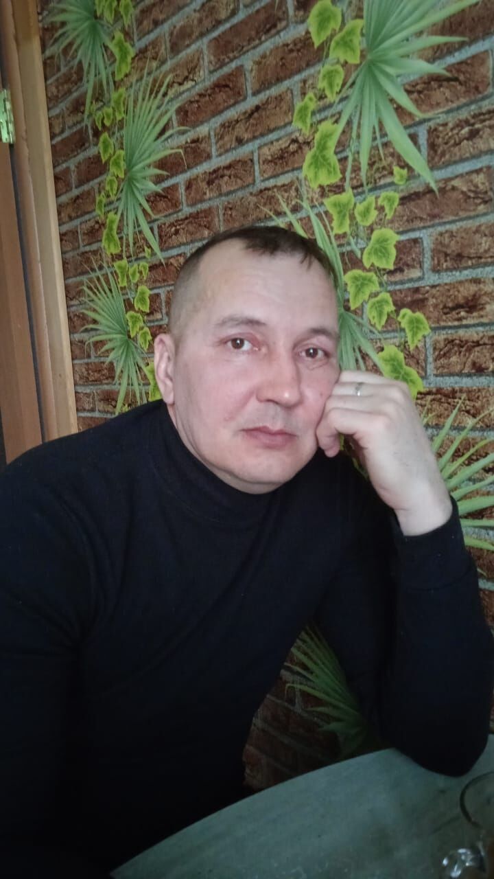  ,   Stanislav, 42 ,   ,   
