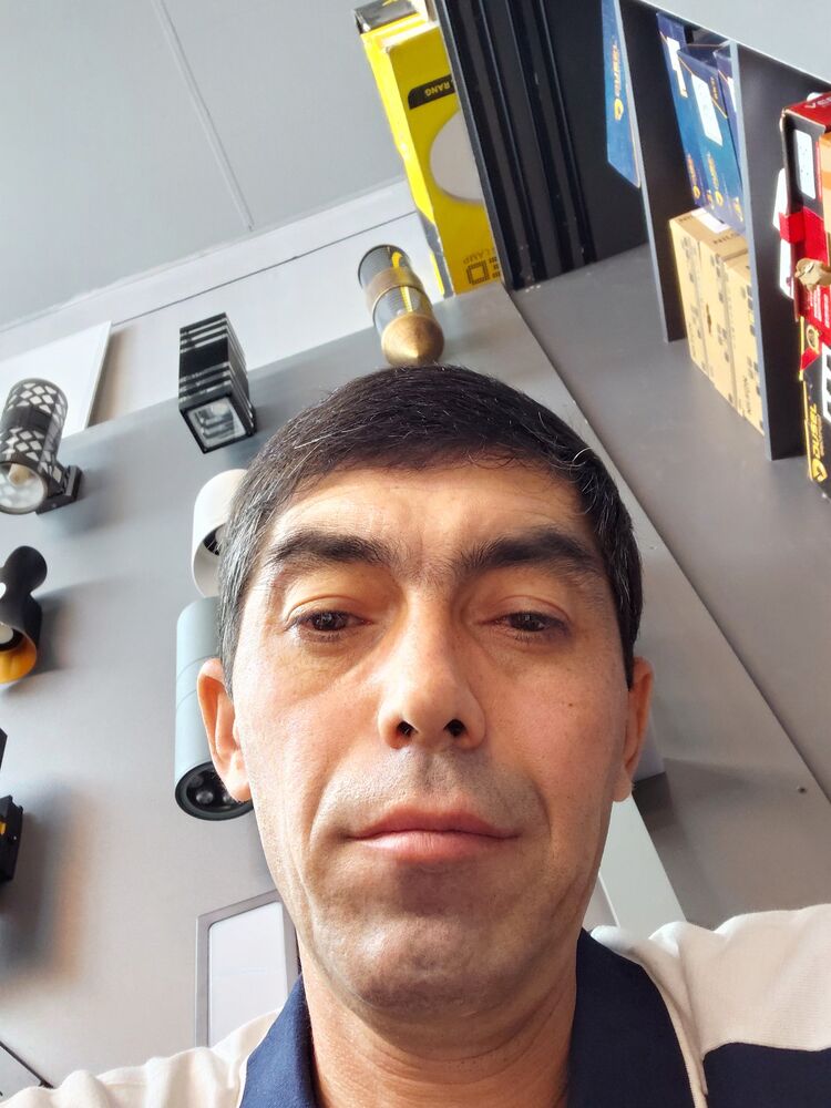  53236375  Nodir, 42 ,    