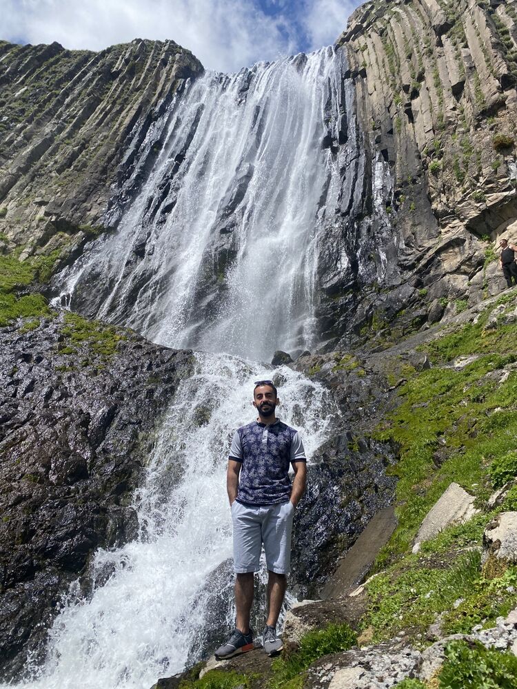  27764815  Akram, 30 ,    