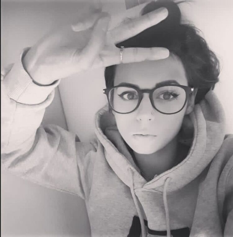  28733115  , 32 ,    