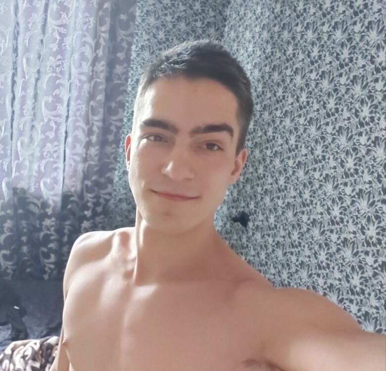  19695045  , 33 ,    