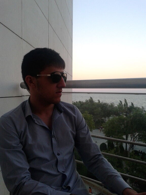  4727685  HuSeYn, 32 ,    